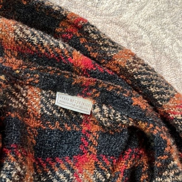 Weave Of The Irish Shaw Wrap - Picture 4 of 7